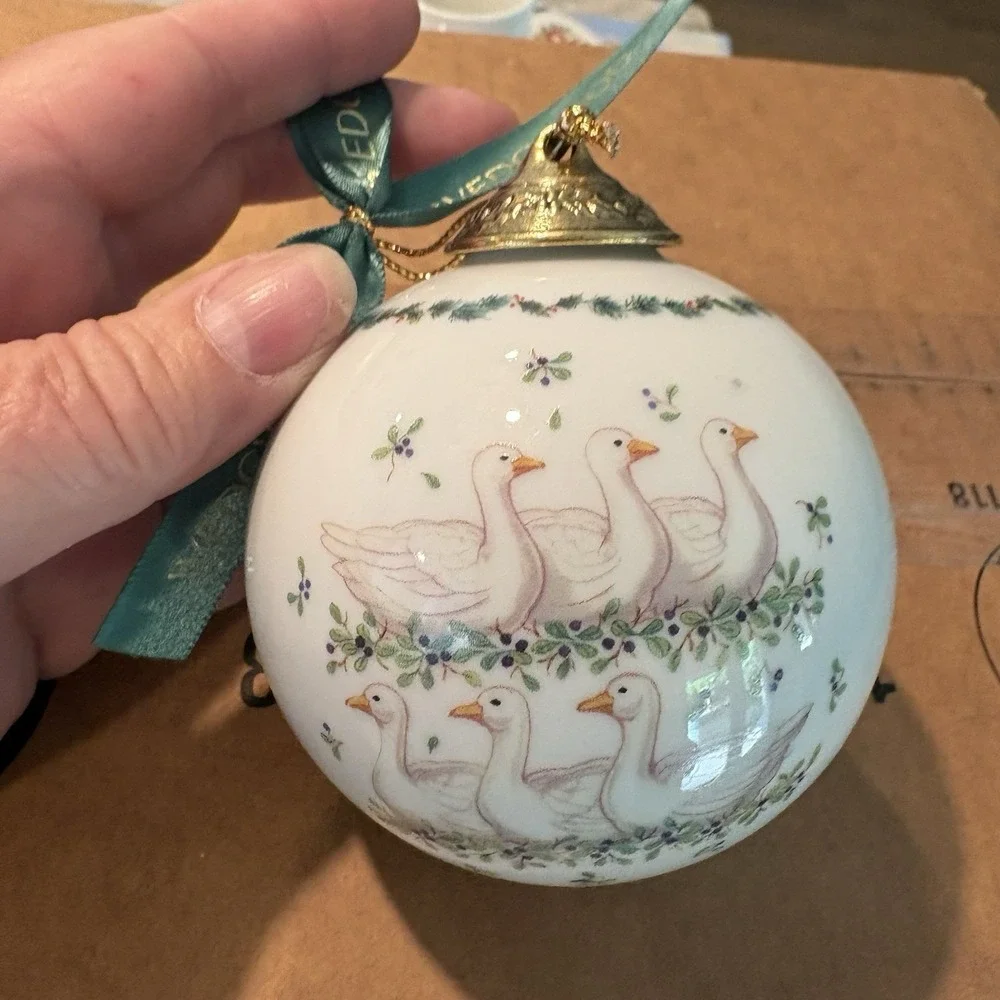 Wedgwood 12 Days of Christmas Six Geese A Laying Christmas Ball Ornament RARE!